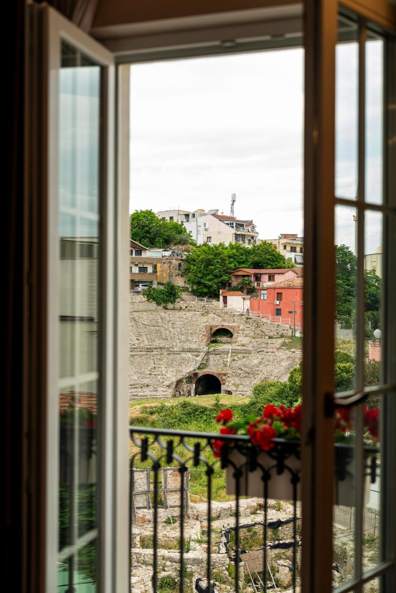 Art Gallery Boutique Hotel Durrës Eksteriør billede